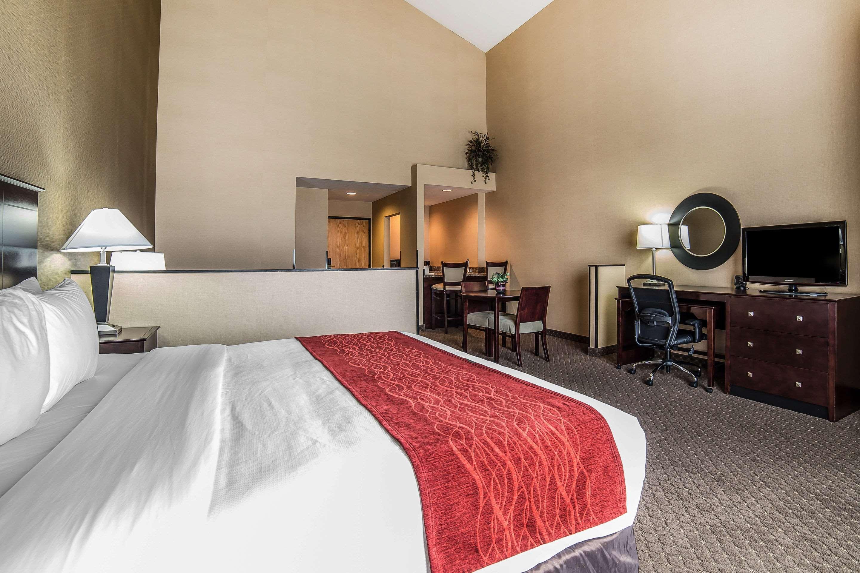 Comfort Suites Ogden Conference Center Esterno foto