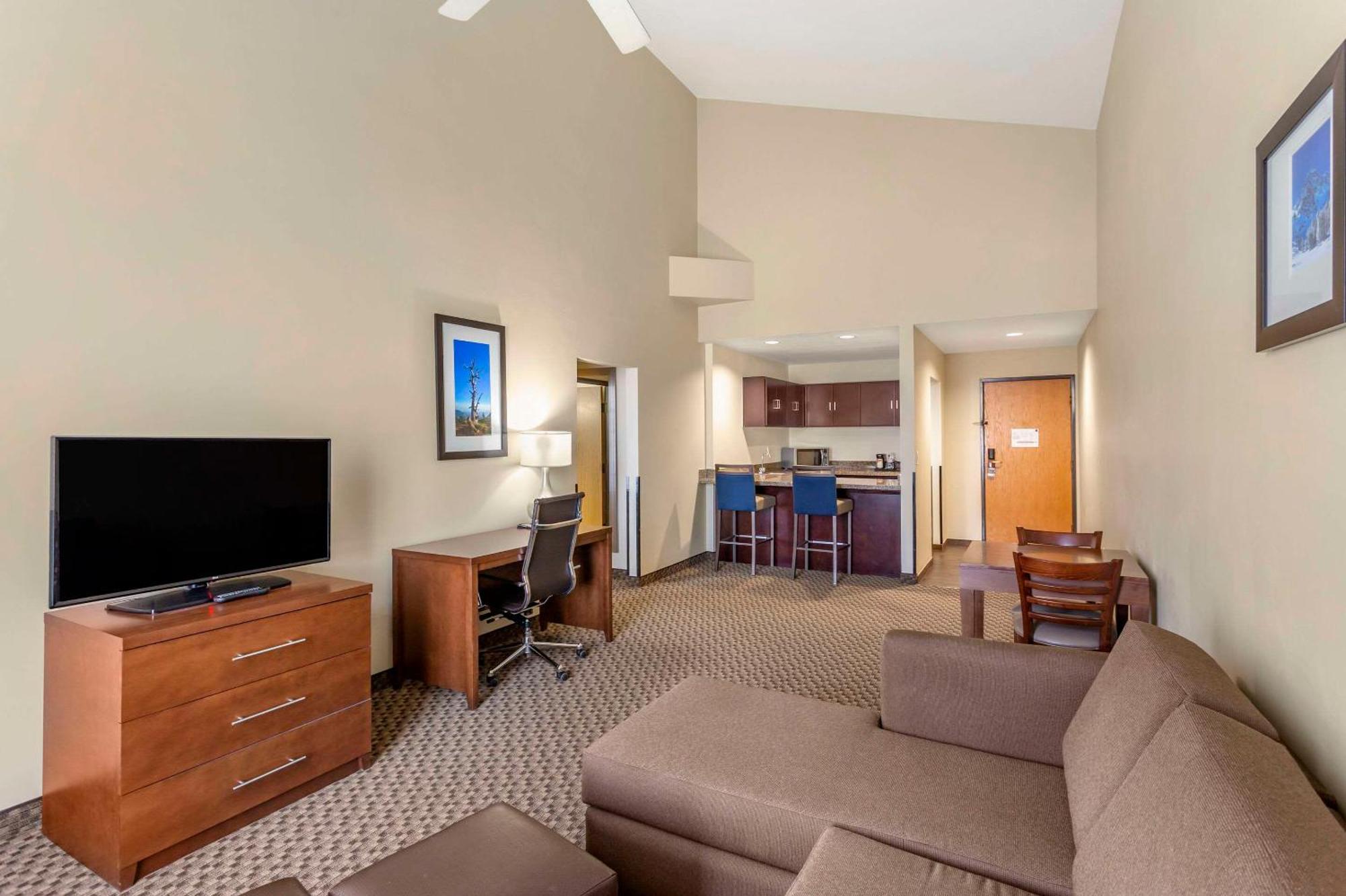 Comfort Suites Ogden Conference Center Esterno foto